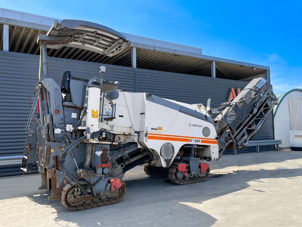 Wirtgen W 100 F