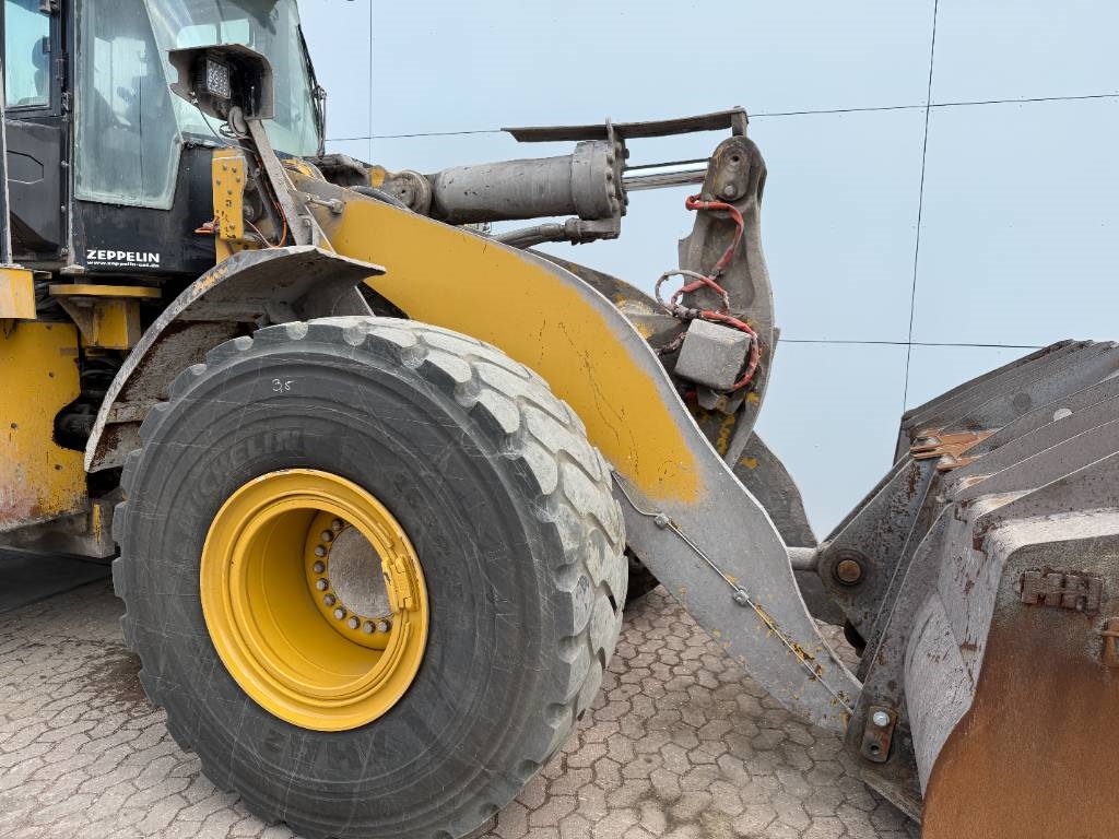CAT 972M - German Machine / Weight System