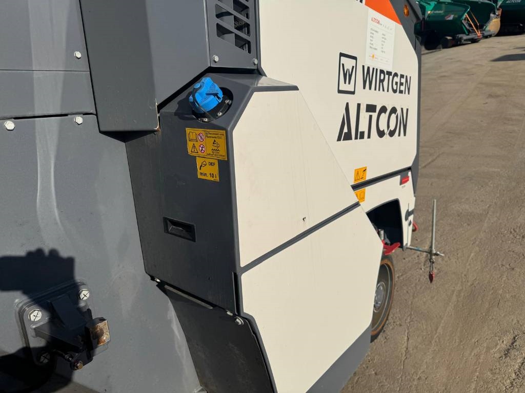Wirtgen W 50 RI