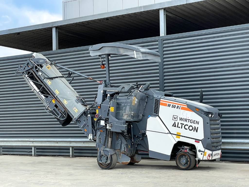 Wirtgen W 50 RI