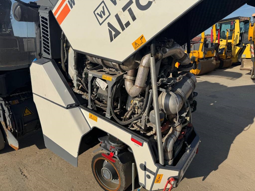 Wirtgen W 50 RI
