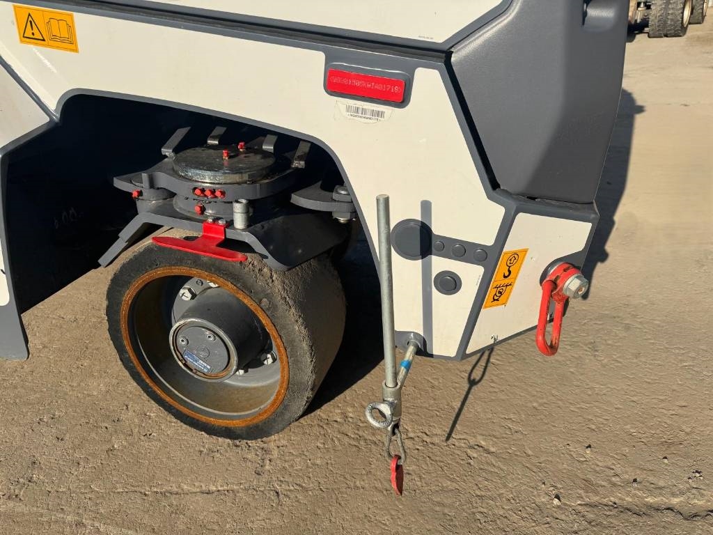 Wirtgen W 50 RI