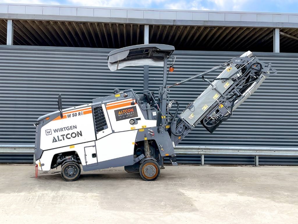 Wirtgen W 50 RI