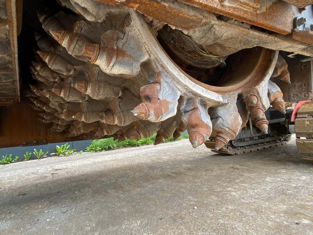 Bomag BM2000/75 Cold Planer