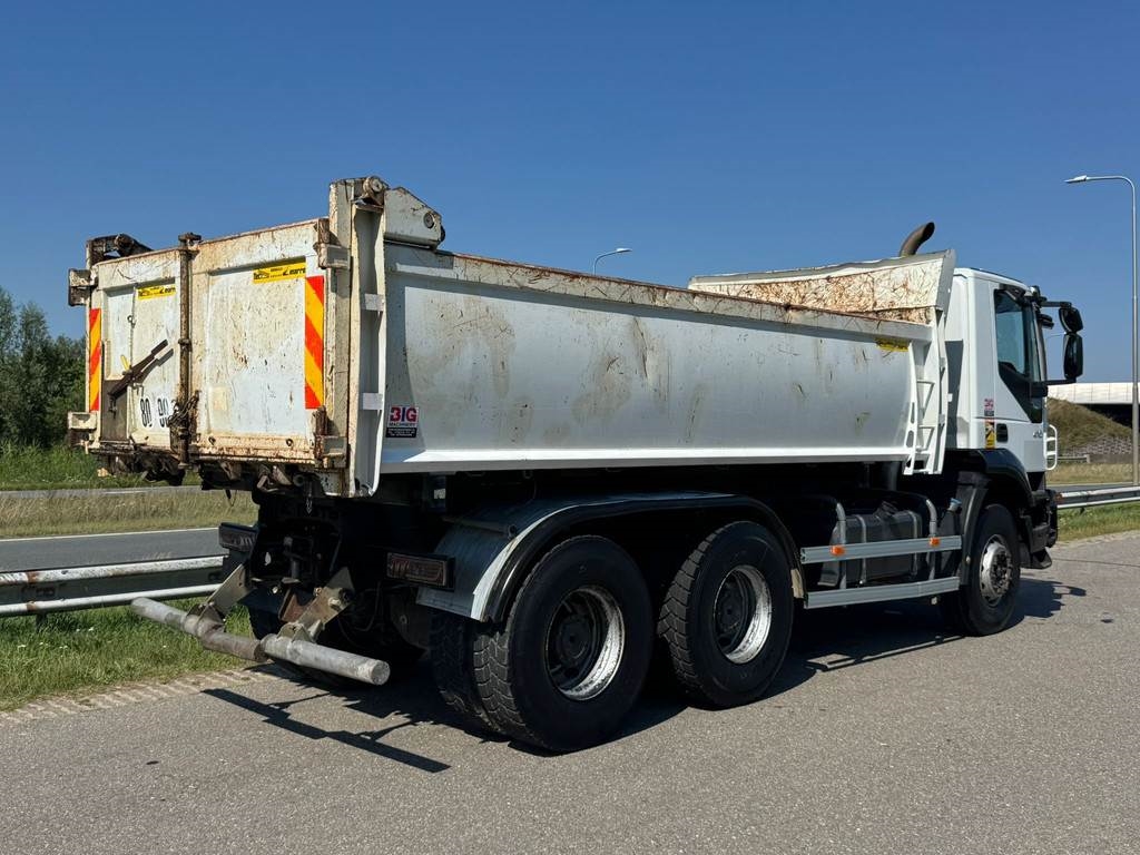 Iveco Trakker 410 6x4 Kipper