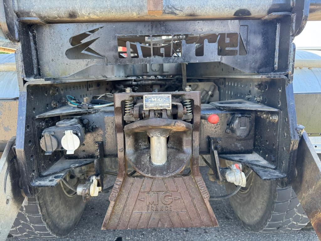 Iveco Trakker 410 6x4 Kipper