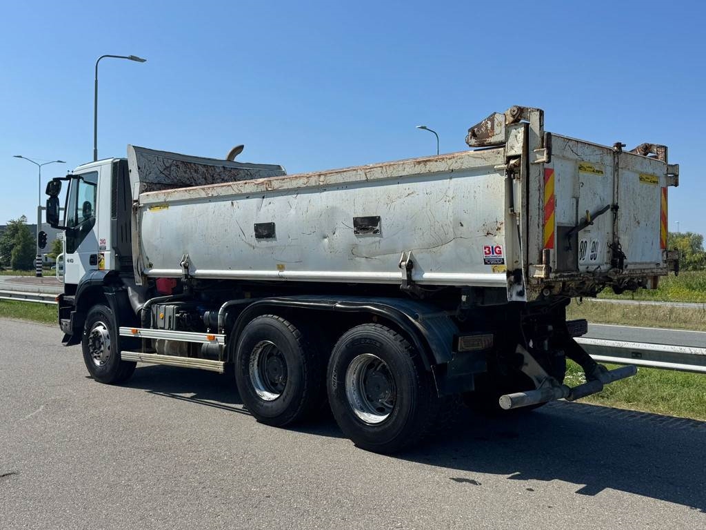 Iveco Trakker 410 6x4 Kipper