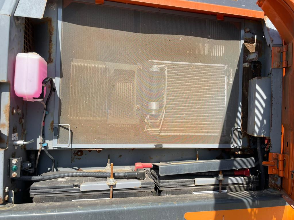 2019 Hitachi ZX300LCN-6-49077354