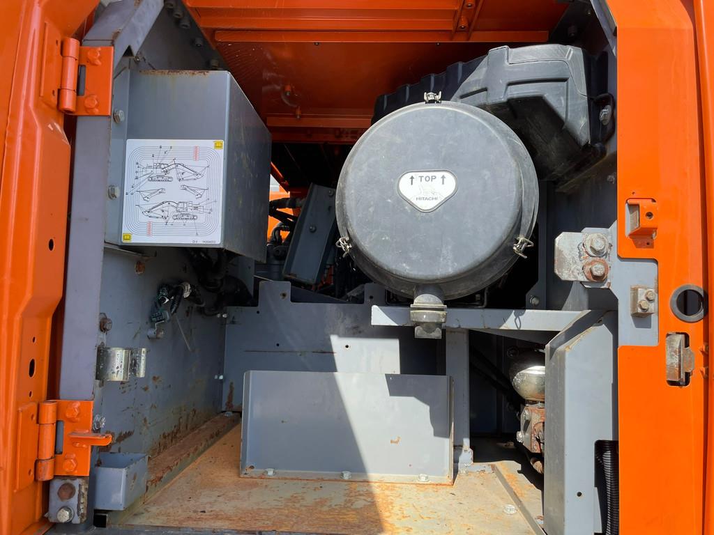 2019 Hitachi ZX300LCN-6-49077357
