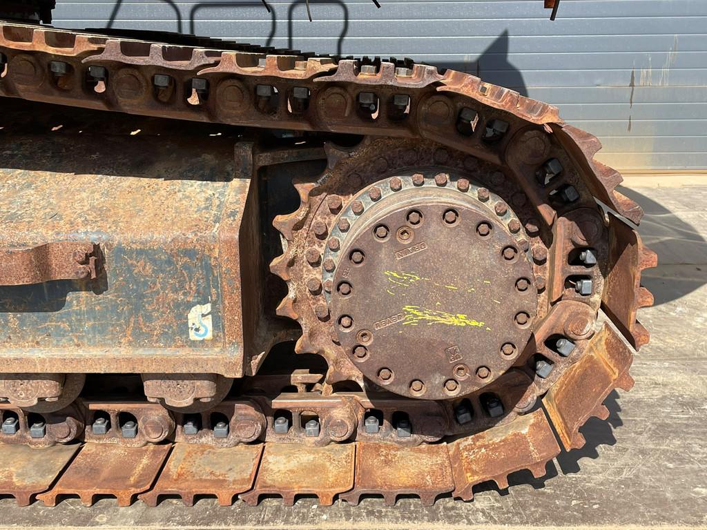 2019 Hitachi ZX300LCN-6-49077326