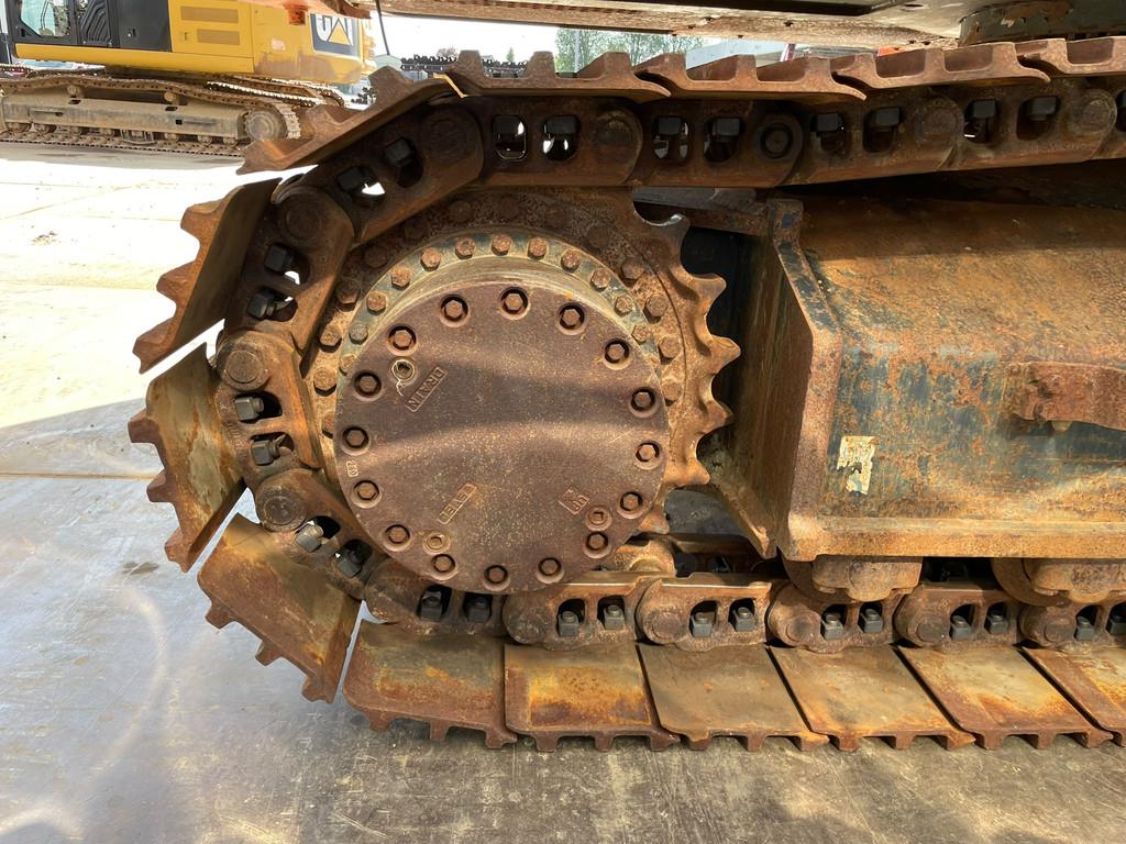 2019 Hitachi ZX300LCN-6-49077340