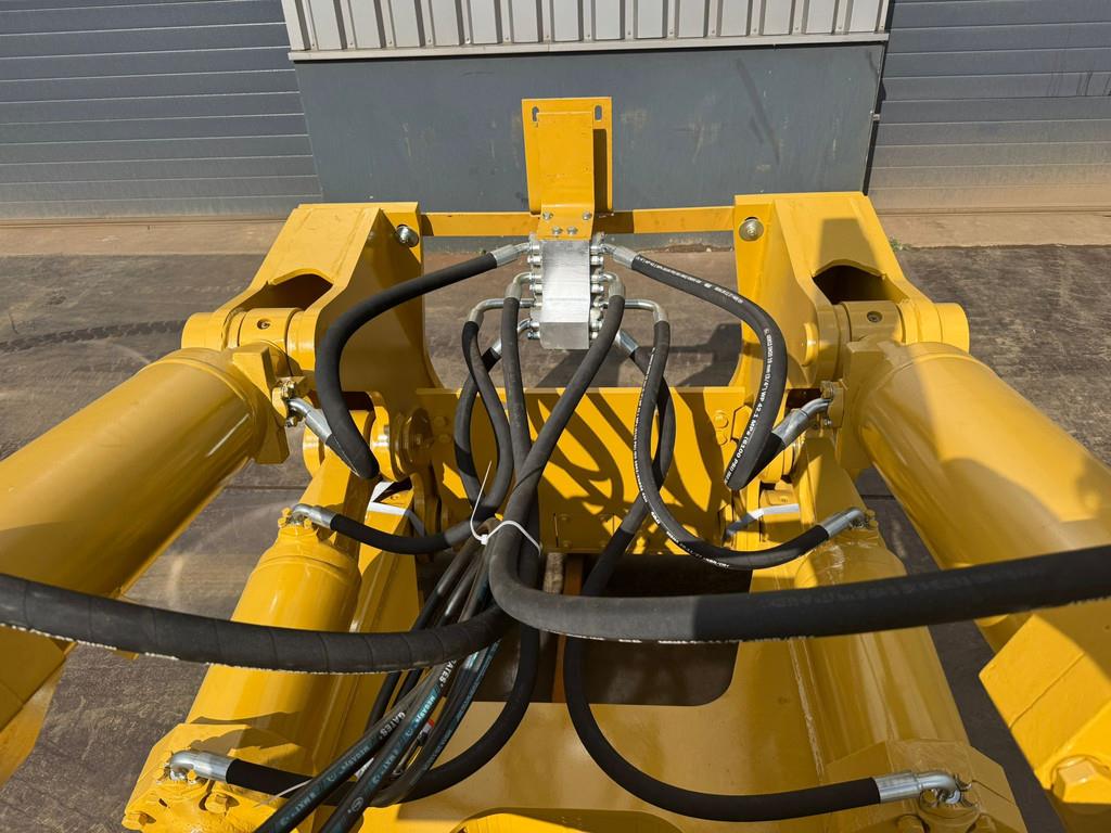 CAT D8T D8R D8N Single Shank Ripper (forged shanks)