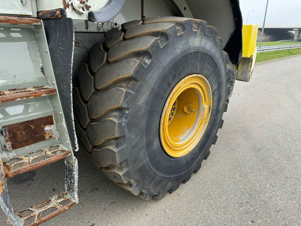 CAT 972M XE