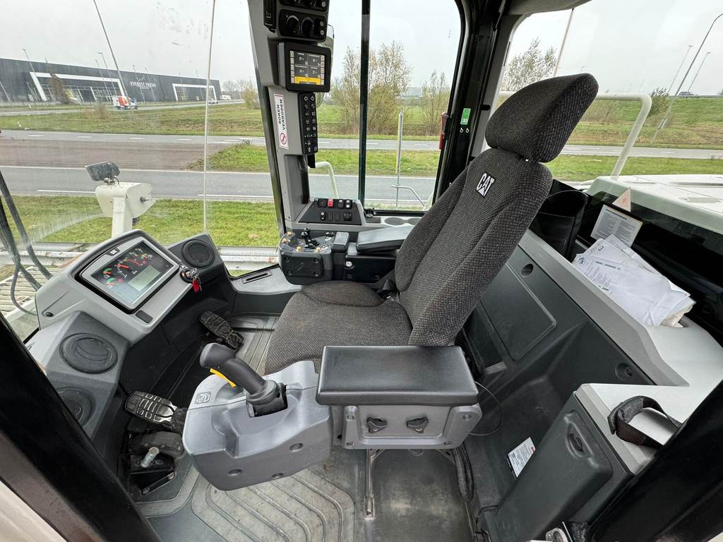 CAT 972M XE