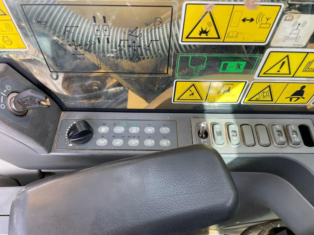 2015 Caterpillar 324EL-48502889