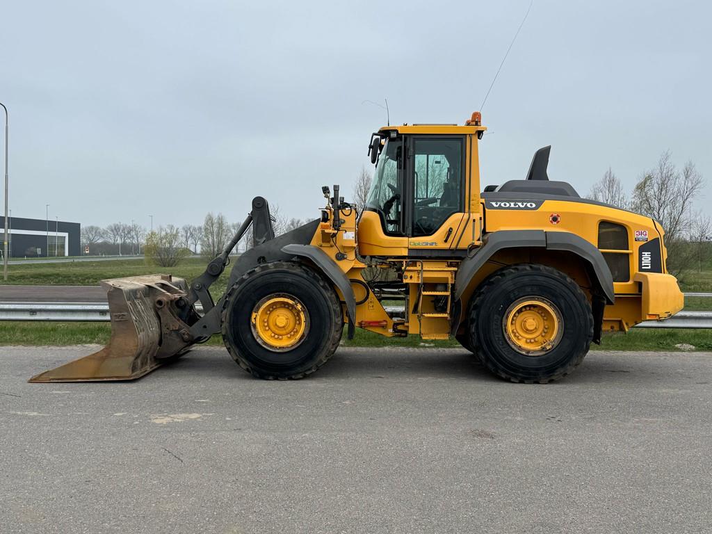 Image for WHEEL LOADERS 2014 Volvo L110