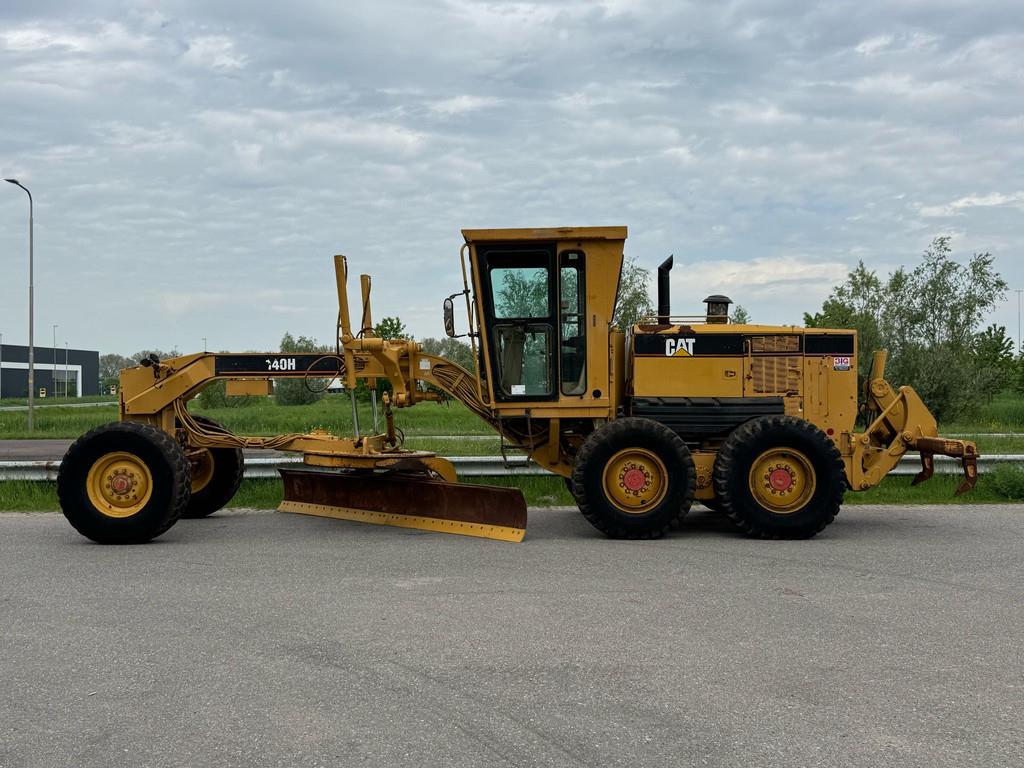 Image de NIVELEUSES 2005 Caterpillar 140H