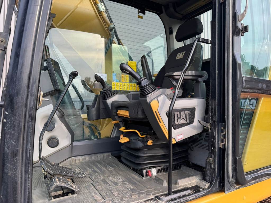 CAT 323 07A