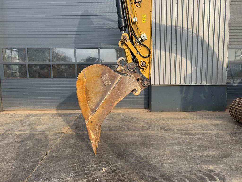 CAT 323 07A