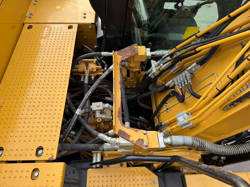 CAT 323 07A