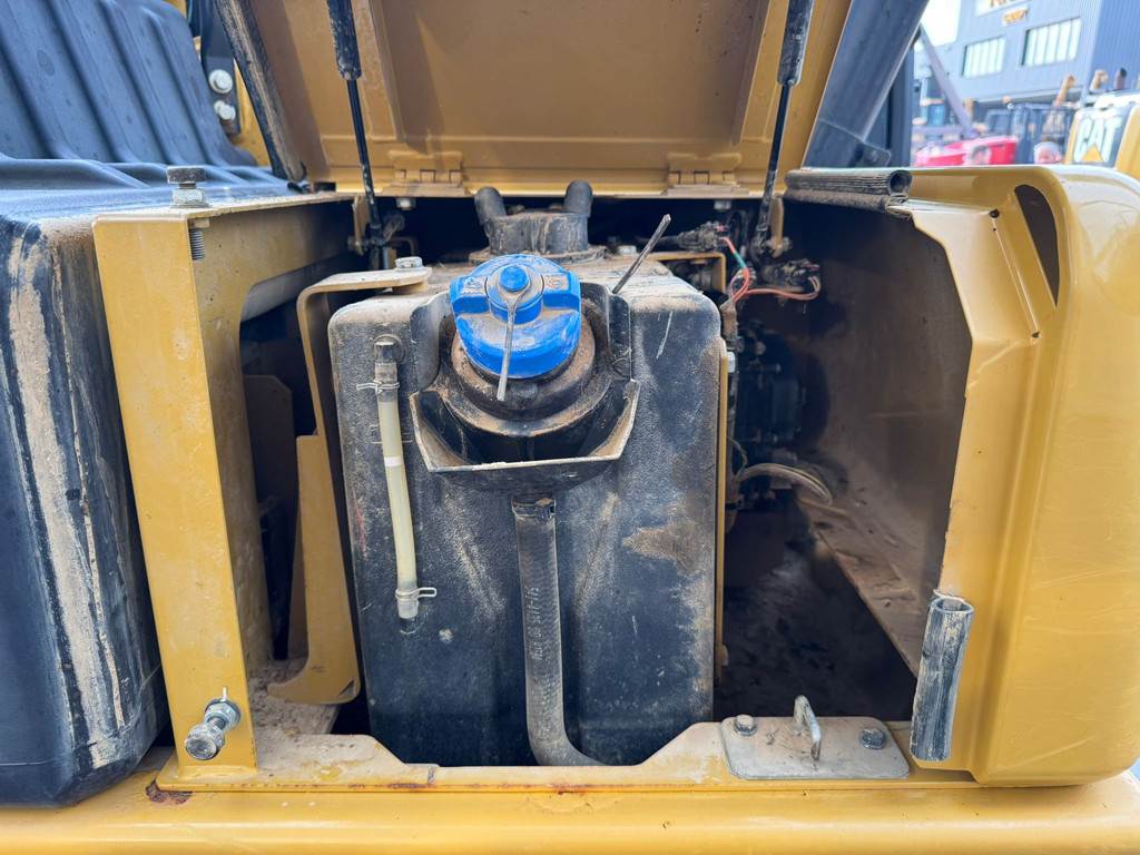 CAT 323 07A