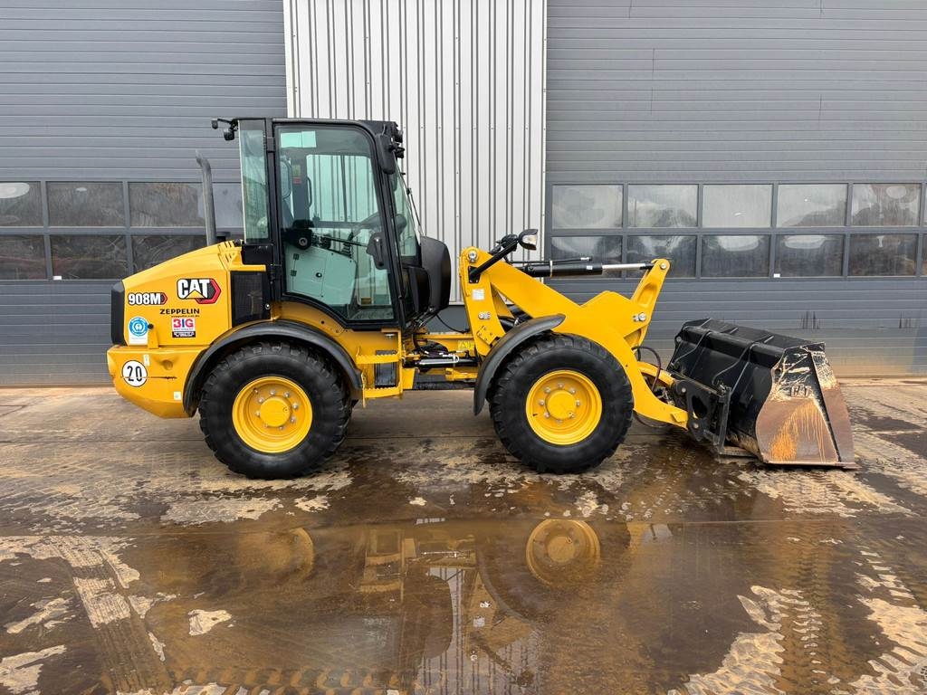CAT 908M