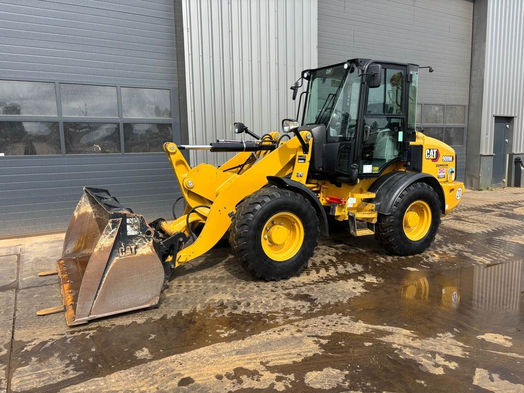 CAT 908M