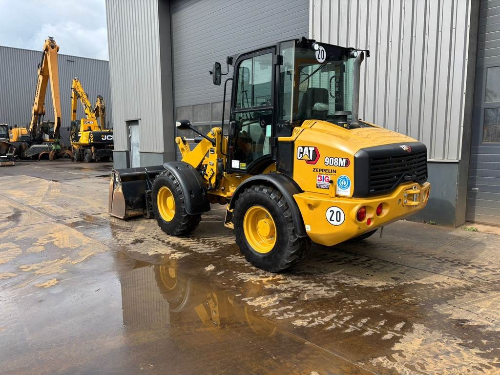CAT 908M