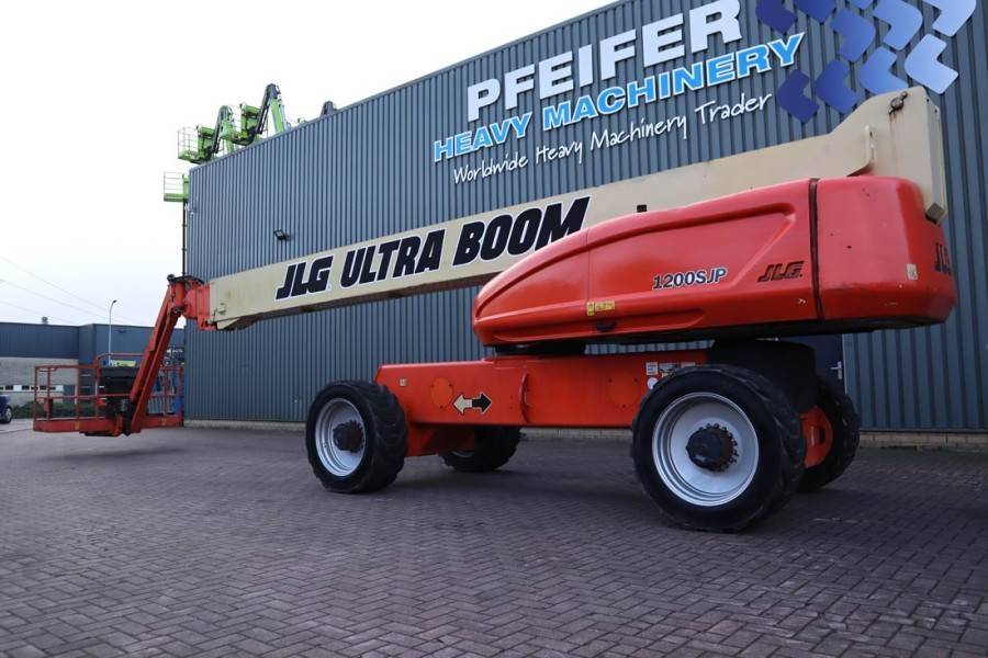 JLG 1200SJP Diesel, 38.7m Working Height, 23.5m Reach,