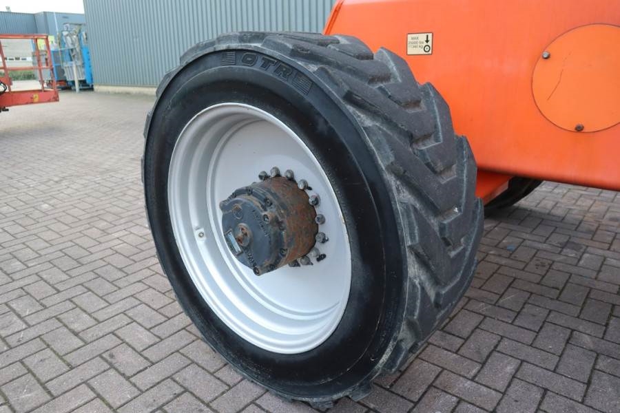 JLG 1200SJP Diesel, 38.7m Working Height, 23.5m Reach,