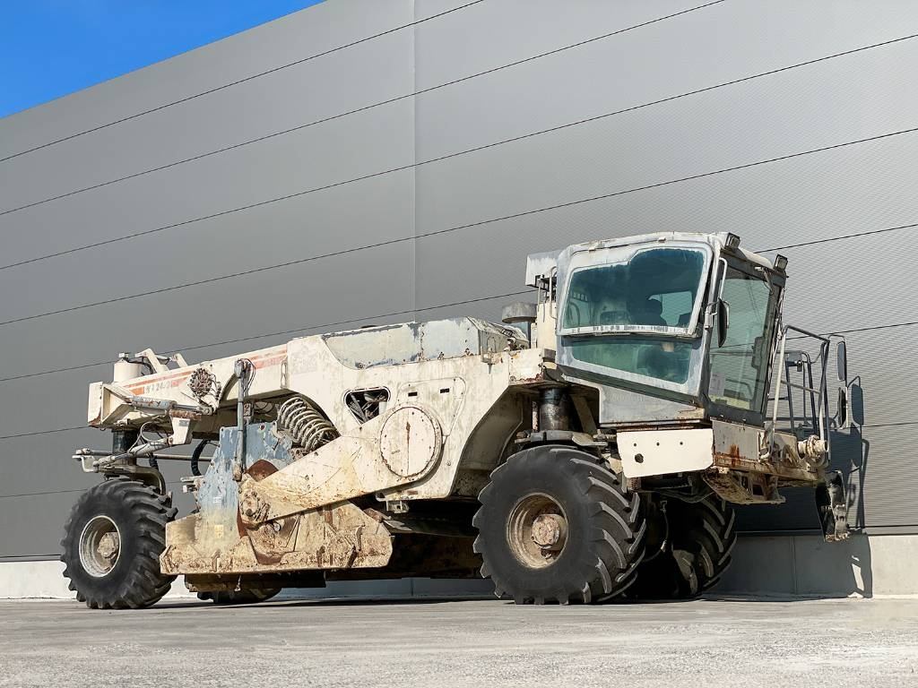 Wirtgen WR 2400