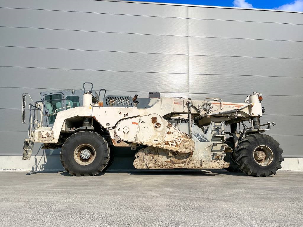 Wirtgen WR 2400