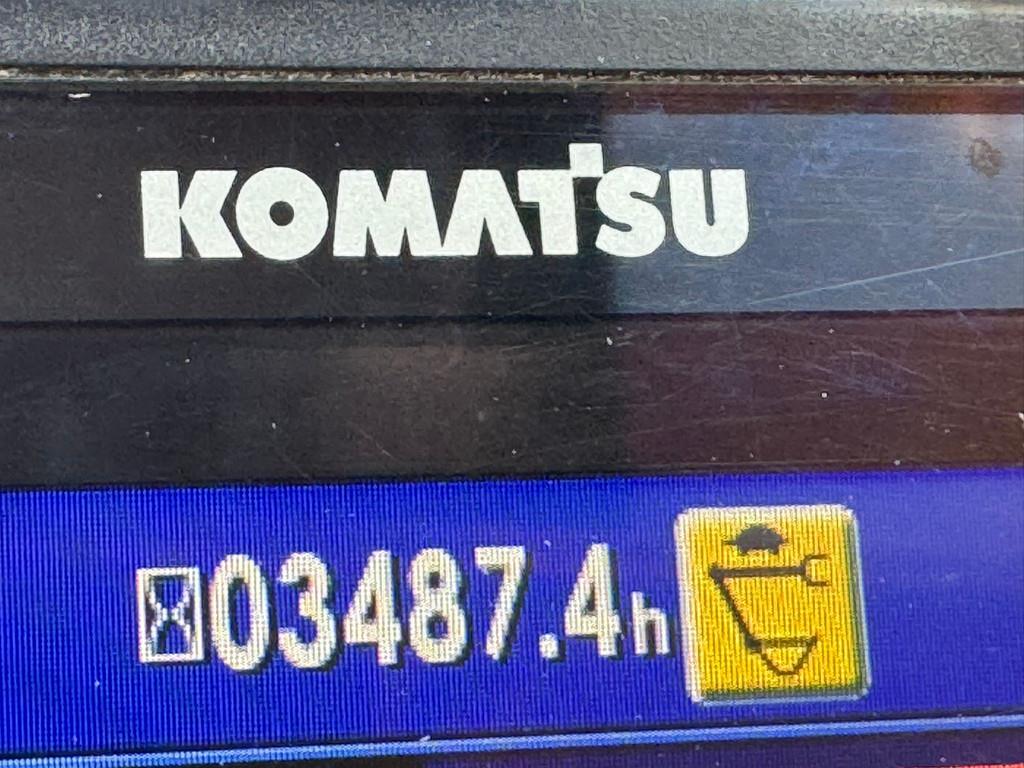 Komatsu PW180-11