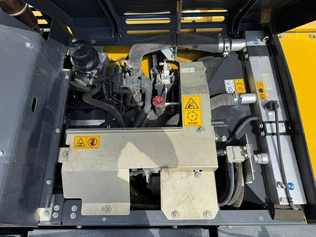 Komatsu PW180-11