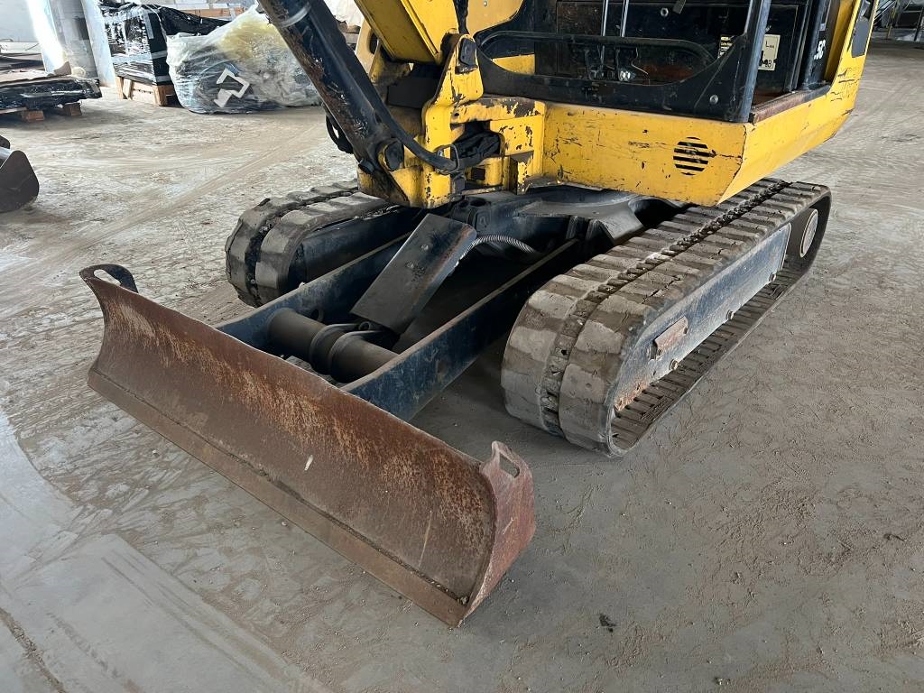 CAT 302.5 C