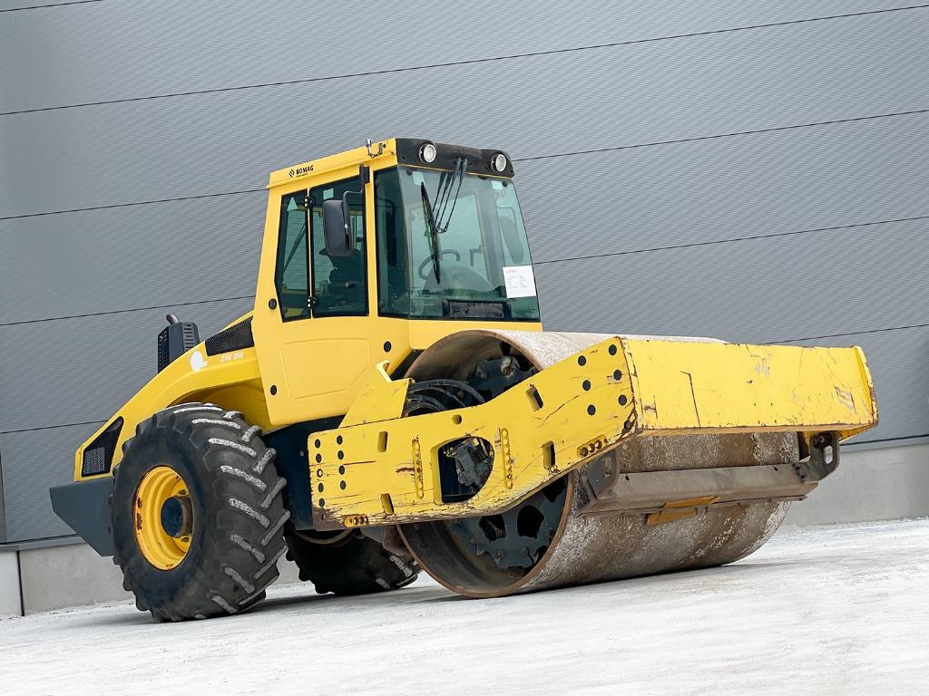 Bomag BW 216 DH-4i