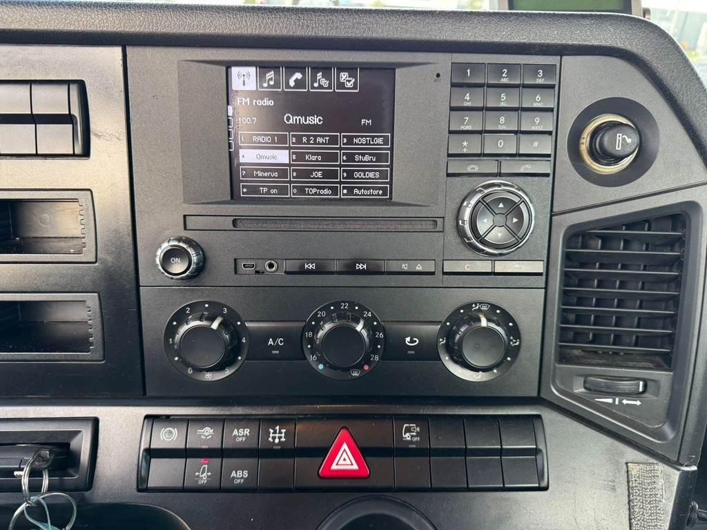 Mercedes-Benz AROCS 3345
