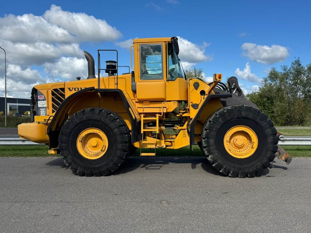 Volvo L220E