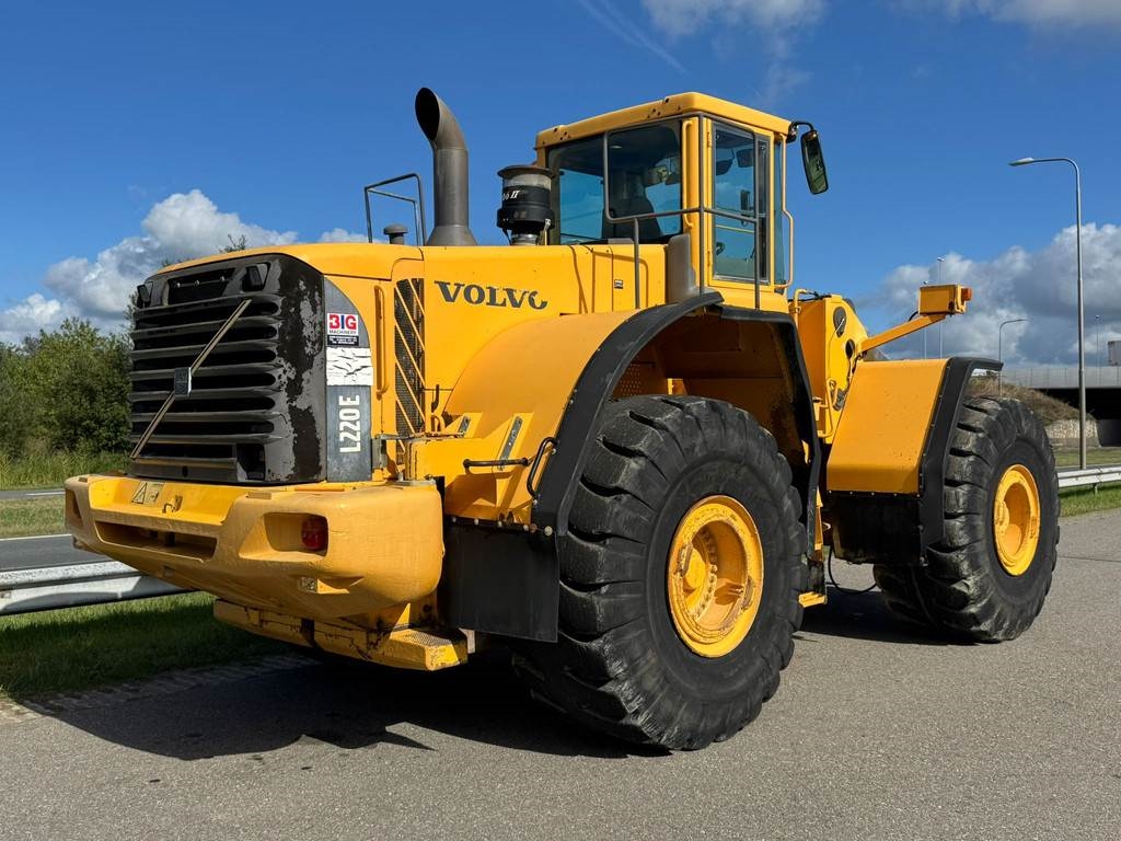 Volvo L220E