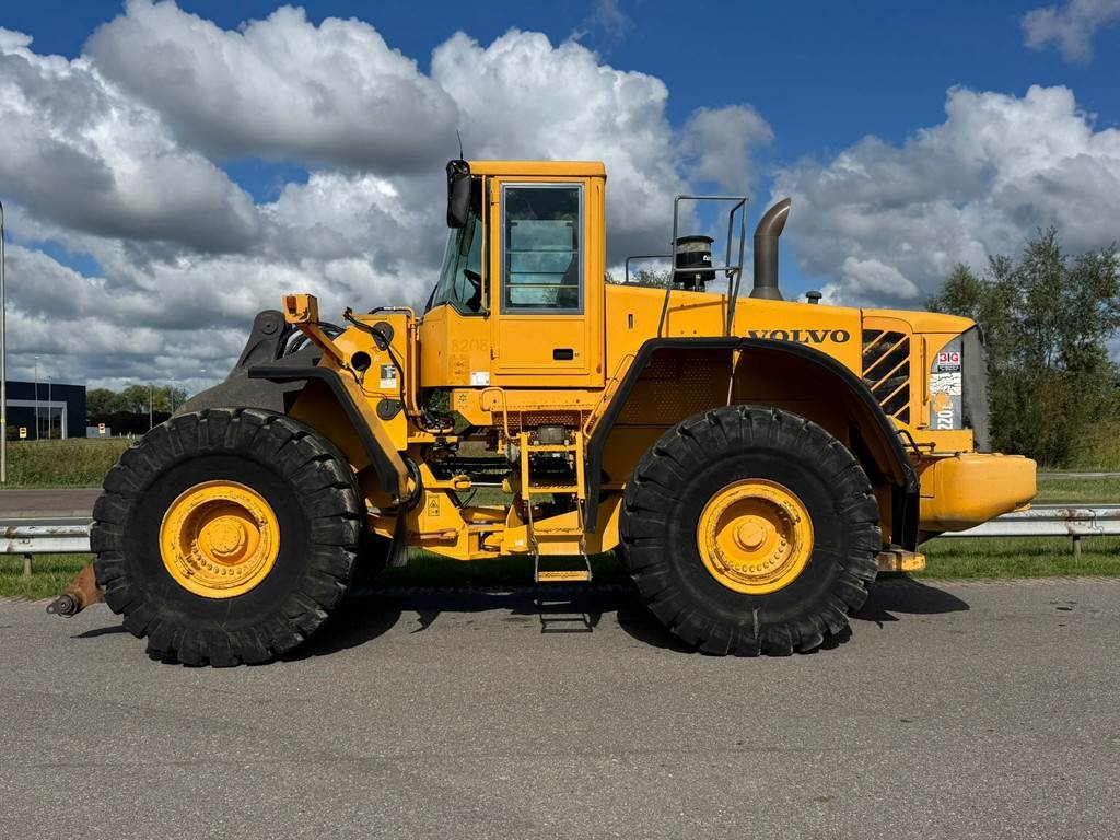 Volvo L220E