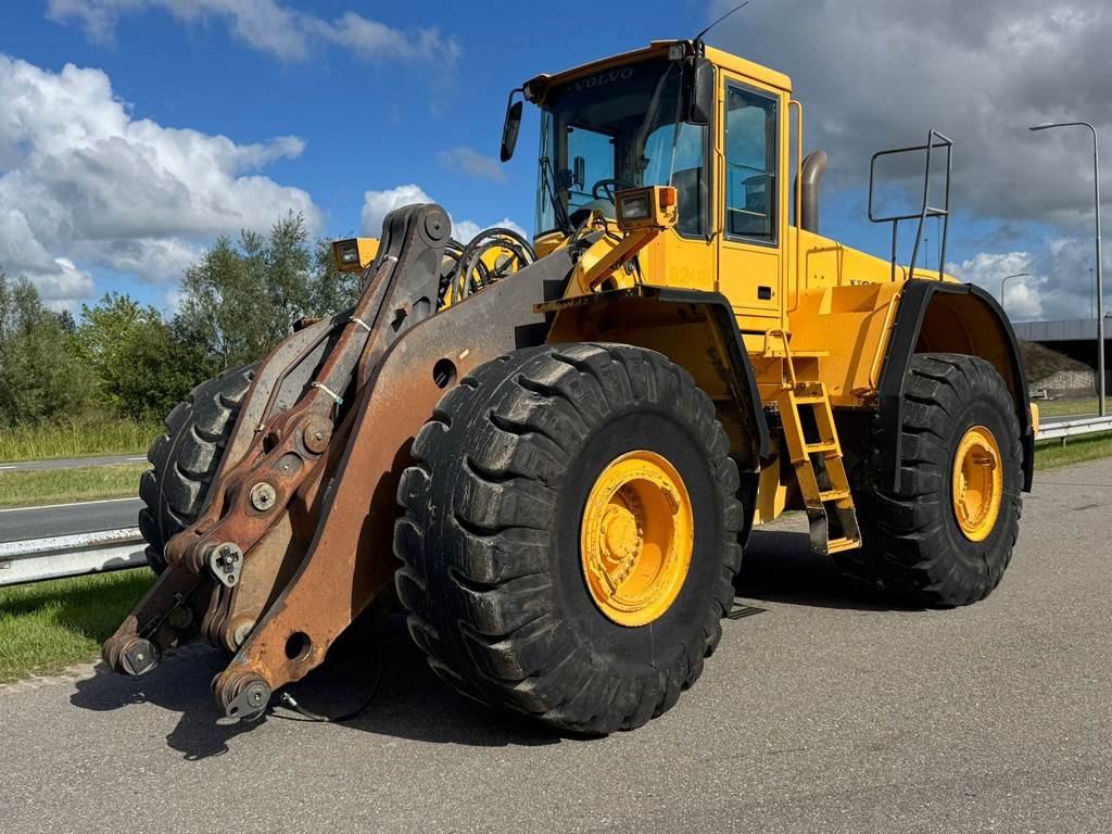 Volvo L220E