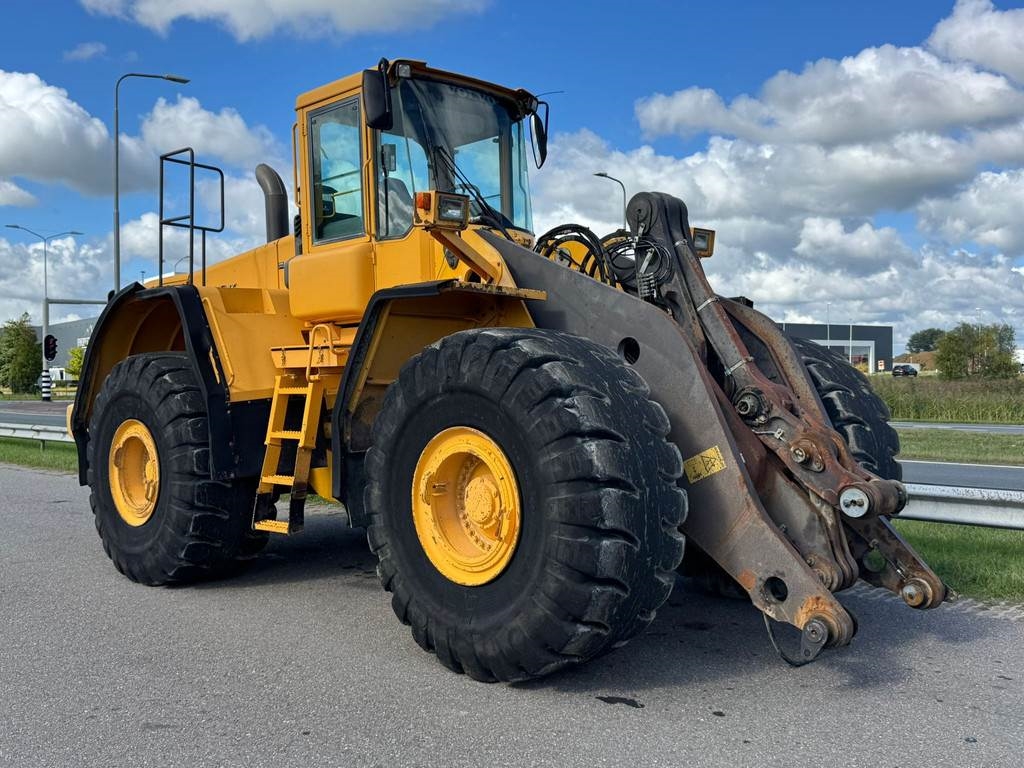 Volvo L220E