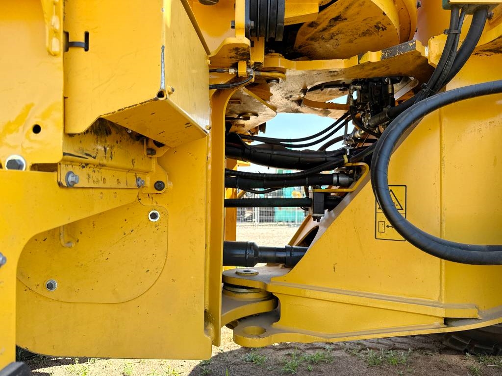Volvo L60H - 3rd Function / Automatic Greasing