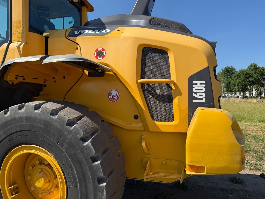 Volvo L60H - 3rd Function / Automatic Greasing