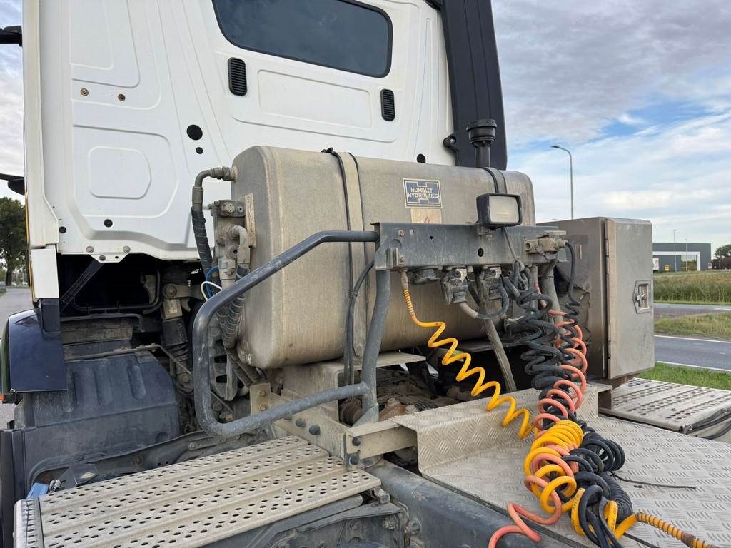 Mercedes-Benz AROCS 3345