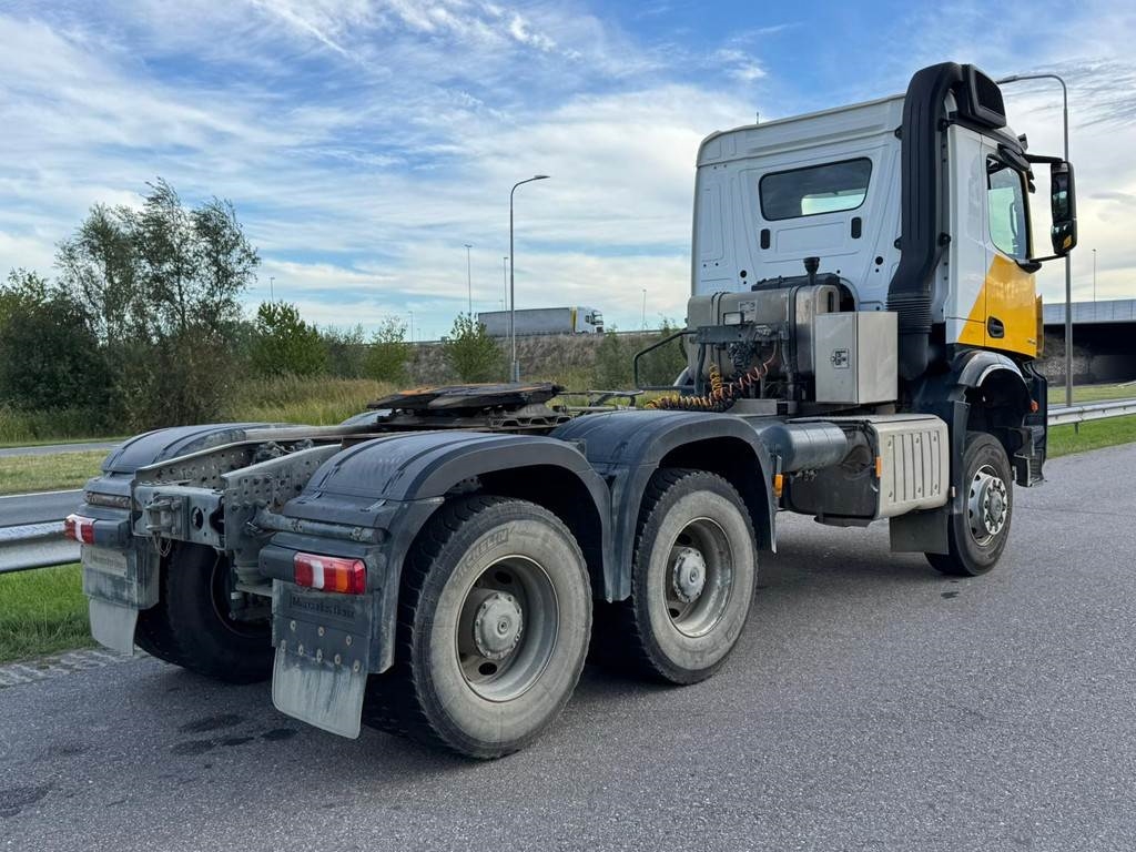 Mercedes-Benz AROCS 3345