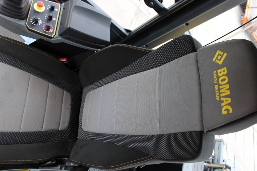 Bomag BW 154 AP-5 AM
