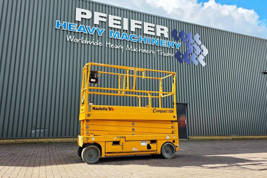 Image for SCISSOR LIFTS 2016 Haulotte COMPACT 10N