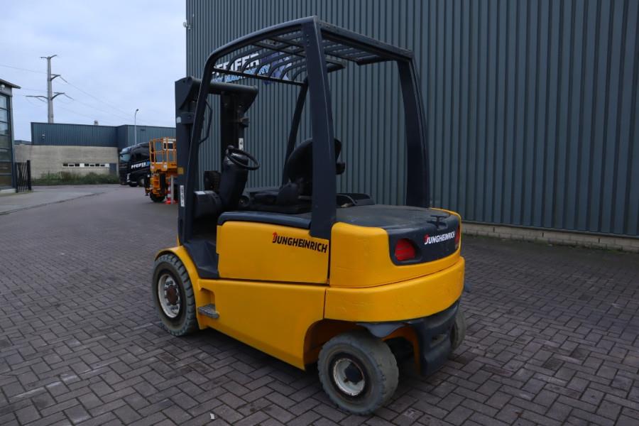 Jungheinrich EFG535 Electric, Lifting Height 4700mm, Freelift 1