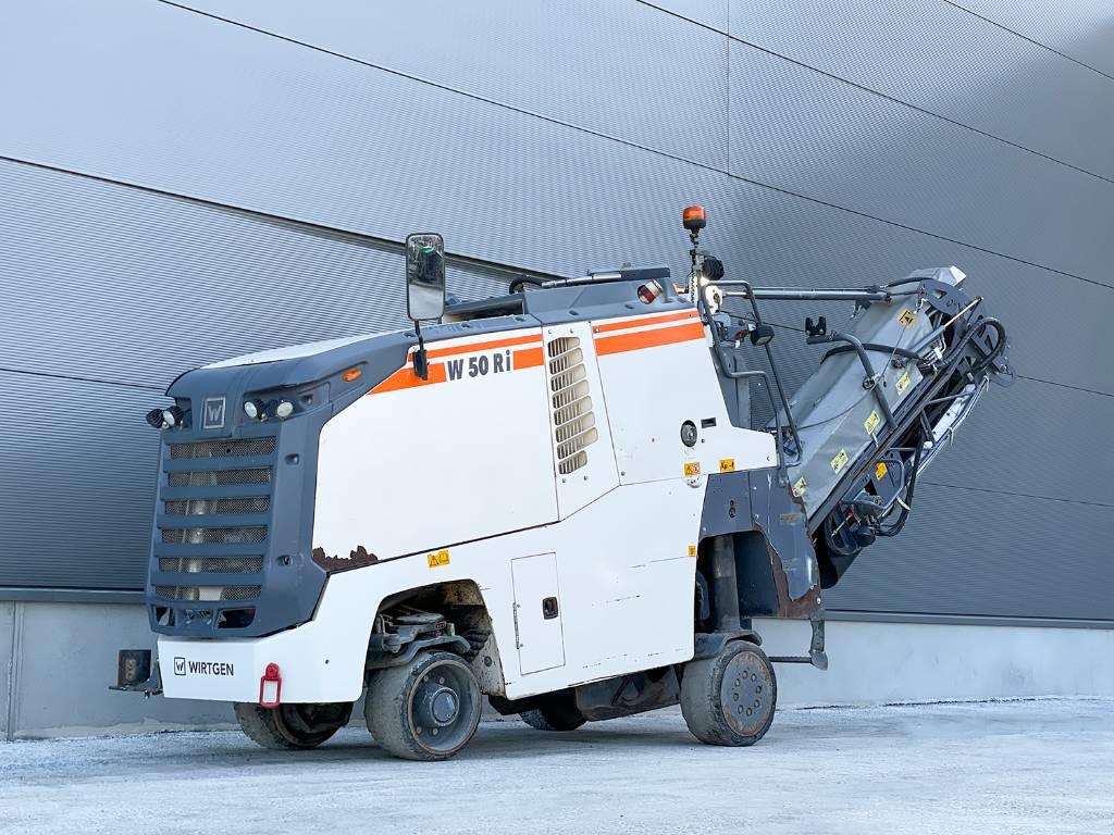 Wirtgen W 50 RI